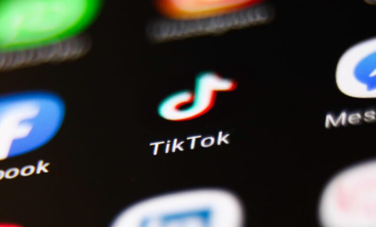 TikTok se alătură trendului și testează modele de subscripții pentru creatorii de conținut