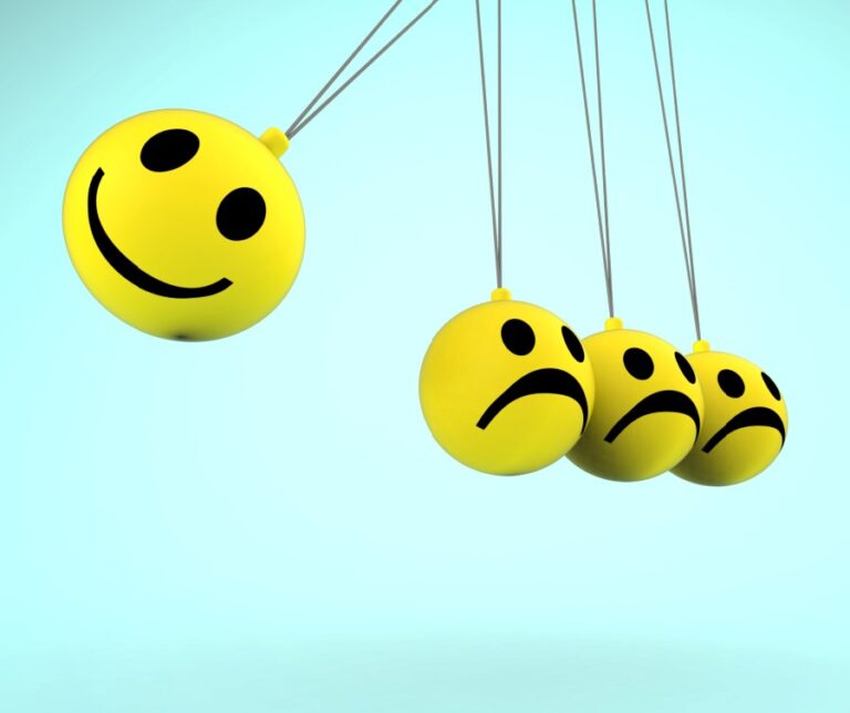 ANCOM face topul reclamaţiilor primite în 2021. Vezi cine sunt cei mai reclamaţi furnizori de servicii de comunicații electronice şi servicii poştale din România