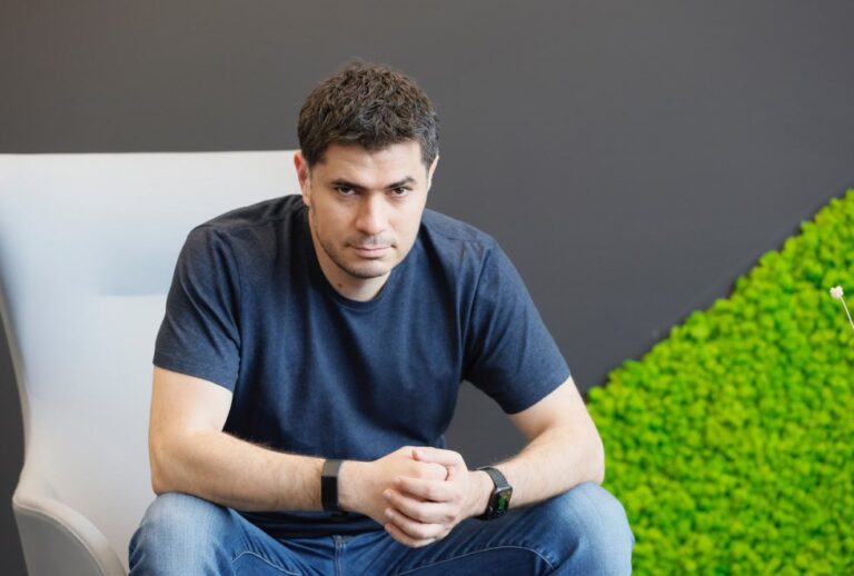 FLOWX.AI devine partener UiPath pentru a livra experiențele digitale „la viteze nemaiîntâlnite în mediul de business”, promite Ioan Iacob – cofondator