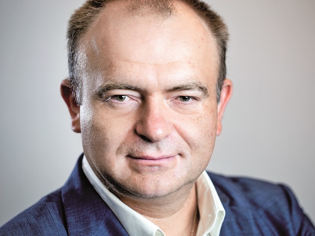 Edward Petrescu, fondator al Axes Software: 2020 a fost un an de stagnare a proiectelor, dar 2021 a fost un an de creştere, cu multe contracte noi. Pregătim extinderea la nivel european, dar şi pe pieţe din alte continente. Compania Axes Software a deschis recent o sucursală în Dubai