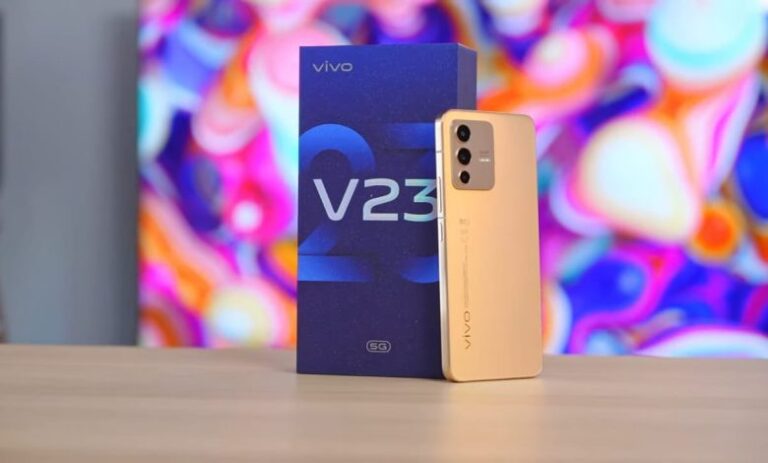 A trecut ceva vreme de când n-am mai auzit numele asta. Deci, a sosit vremea să-l cunoaștem pe Vivo V23! Producătorul asta, Vivo este parte a grupului BBK Electronics, gigantul din care mai fac parte și Oppo, One Plus sau Realme, doar că la fel că în cazul tuturor celorlalte branduri menționate, și ei au o direcție proprie de dezvoltare.