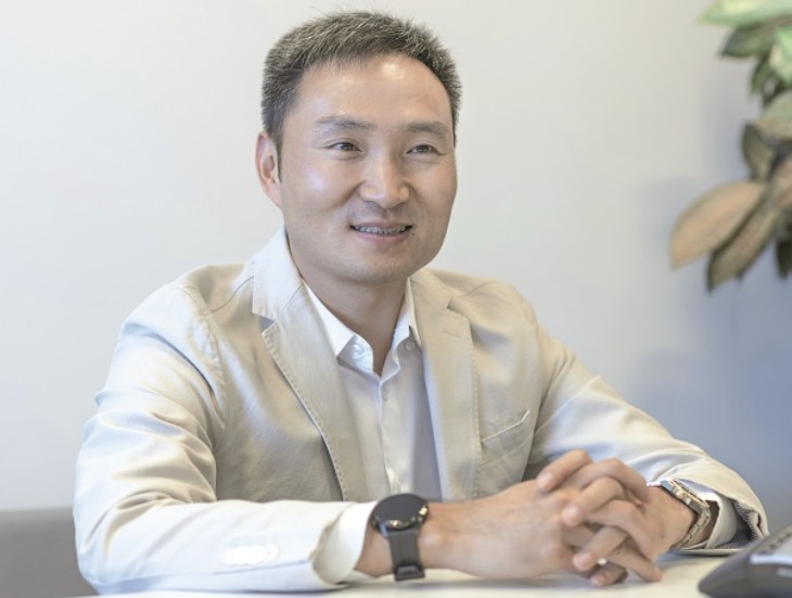 Surpriză: Huawei a bătut şi Apple şi Samsung – companii cu ambiţii uriaşe – la numărul de gadgeturi purtabile (wearables) vândute în România în 2021. Per ansamblu, businessul Huawei a scăzut în România în 2021 cu 33% la 1,5 miliarde de lei (294 milioane de euro) Surpriză: Huawei a bătut şi Apple şi Samsung – companii cu ambiţii uriaşe – la numărul de gadgeturi purtabile (wearables) vândute în România în 2021. Per ansamblu, businessul Huawei a scăzut în România în 2021 cu 33% la 1,5 miliarde de lei (294 milioane de euro)