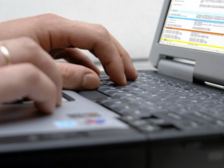 Un salariu pe zi. Un coordonator IT câştigă, în medie, 1.300 de euro net pe lună. Andrei Frunză, BestJobs: Candidatul perfect pentru rolul de coordonator IT are experienţă în domeniul furnizării de suport IT şi în suportul sistemelor de automatizare a proceselor de tip ERP, CMS