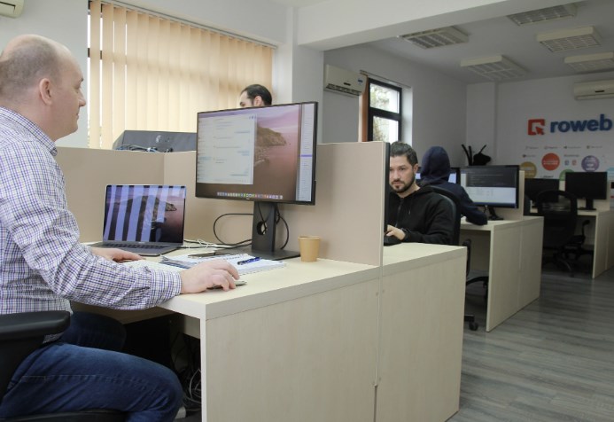 Compania românească de software Roweb mizează pe e-Commerce și vizează creșterea cu 50% a specialiștilor și parteneriatelor