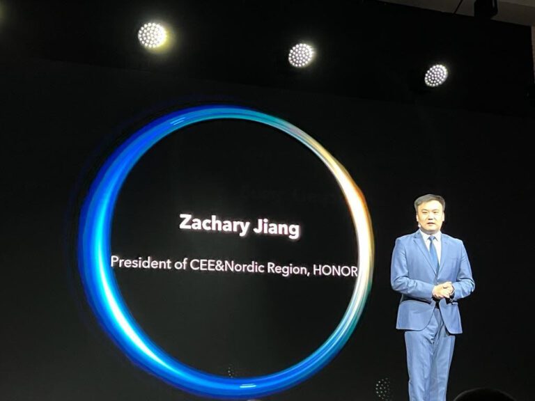 Brandul de smartphone-uri HONOR s-a lansat din nou în România şi atacă şi segmentul premium