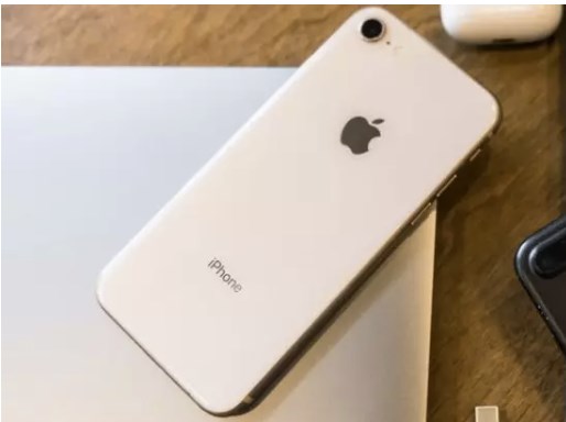 Apple a descoperit nereguli la sistemele de operare. Ce trebuie să faci dacă ai iPhone, iPad sau Mac