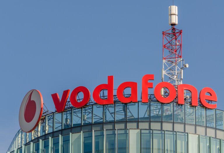 Vodafone vinde afacerile sale din Ungaria pentru 1,8 miliarde de dolari