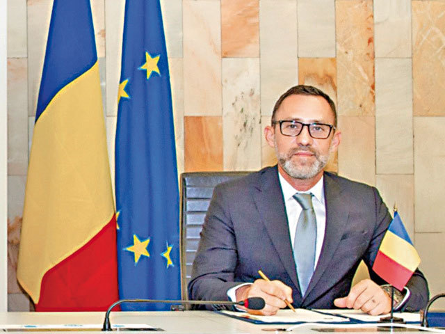 Licitaţia 5G intră în linie dreaptă: ANCOM desigilează vineri plicurile cu ofertele pentru licenţe de la operatori. Suspans: ce va face Telekom România Mobile?