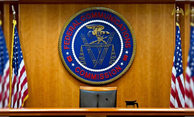 Americanii continuă să restricționeze echipamentele de telecomunicații HUAWEI și ZTE