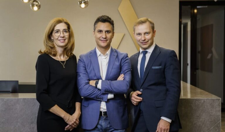 Compania Alsendo, susținută de Abris Capital Partners, preia pachetul majoritar de acțiuni al Innoship