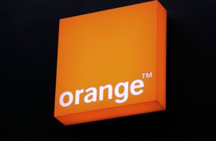 Grupul Orange România a încheiat primele nouă luni din 2022 cu o cifră de afaceri consolidată de 1,168 miliarde de euro, în scădere cu 1,5% faţă de perioada similară din 2021, după creşterea vânzărilor de echipamente şi scăderea veniturilor din servicii