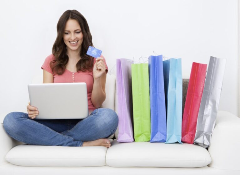 ANALIZĂ: Black Friday 2022 a adus creşteri temperate faţă de anul trecut, publicul adoptă un comportament de consum prudent şi renunţă tot mai mult la achiziţiile impulsive