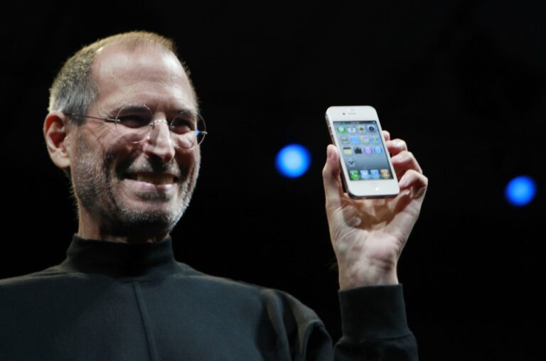 Evoluția aplicațiilor mobile: Viitorul a fost prezis de Steve Jobs încă din 1983