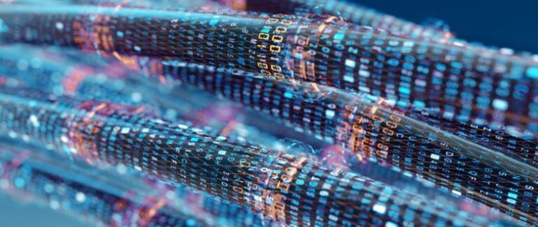 Autoritatea din Comunicaţii anunţă că Orange România, Vodafone România şi RCS&RDS şi-au adjudecat 76% din cantitatea de spectru scoasă la licitaţie. Companiile vor achita taxele de licenţă ce au o valoare cumulată de 432,6 milioane euro