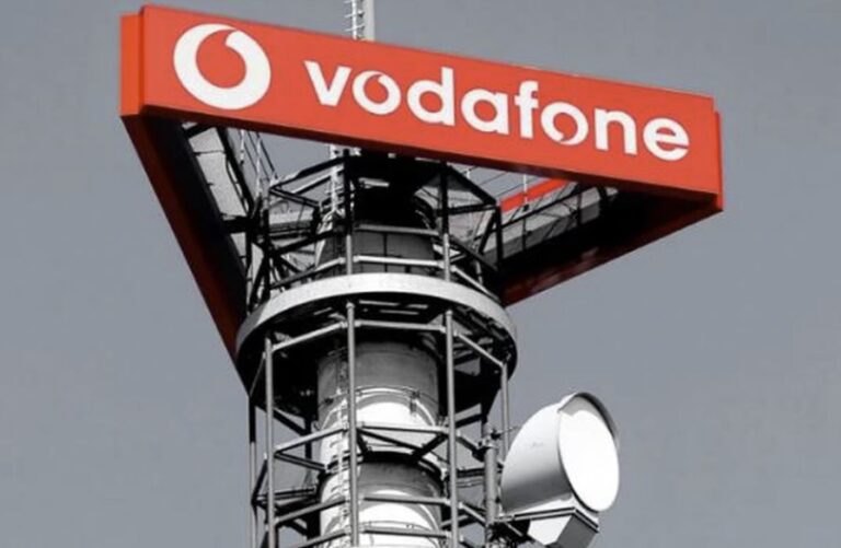 Vodafone vinde o parte din divizia de turnuri de telefonie mobilă