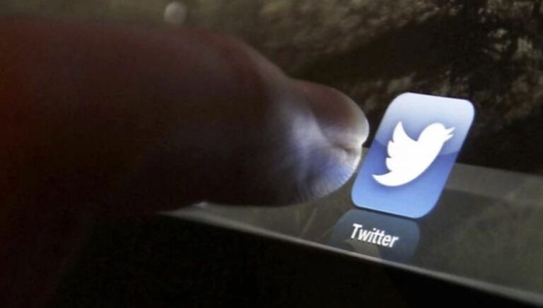 FT: Twitter lucrează pentru a introduce plăţi pe platformă