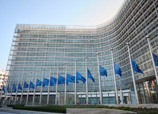 NextGenerationEU: Plățile efectuate în cadrul Mecanismului de redresare și reziliență depășesc 150 de miliarde de euro la nivelul întregii Uniuni Europene. CE lansează de azi o hartă interactivă online cu proiectele finanţate în statele membre, pentru creşterea transparenței funcționării MRR și a impactului asupra cetățenilor, firmelor și societății civile comunitare.