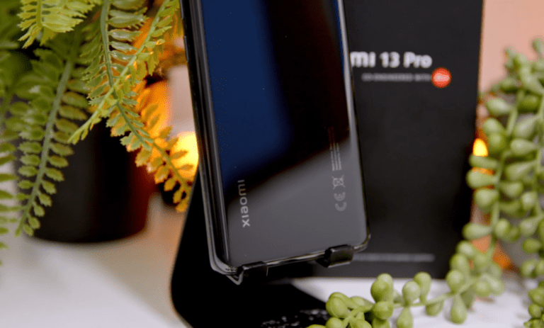 Xiaomi testează o nouă baterie revoluționară de 6.000 mAh