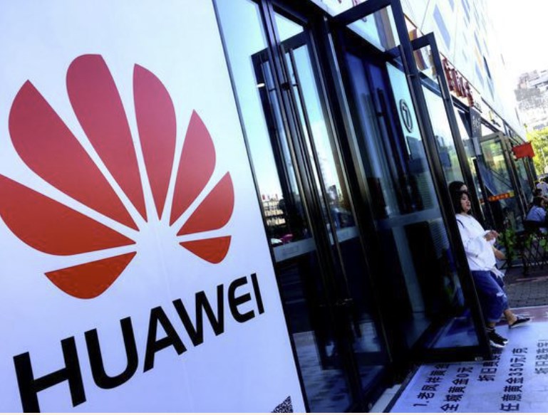 Huawei va furniza tehnologie pentru un parc hibrid fotovoltaic-eolian din Polonia