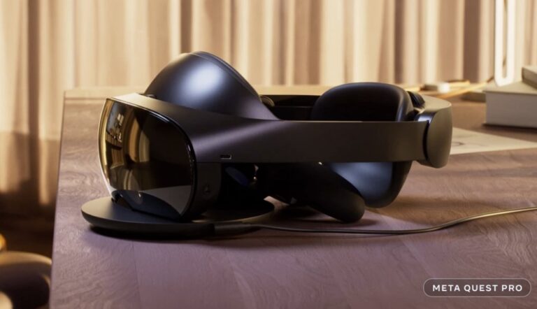 Meta a scăzut prețurile pentru căștile sale de realitate virtuală, în încercarea de a da un imbold vânzărilor