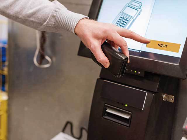 Cât de apropiată este relaţia retailului cu tehnologia? „Fără tehnologie, volumele de date din retail nu pot fi gestionate“