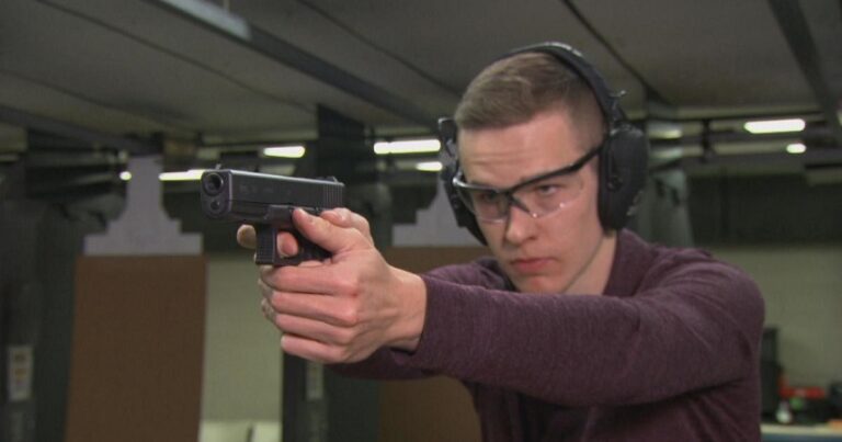 Compania americană Biofire Tech preia comenzi pentru o armă inteligentă activată de tehnologia de recunoaştere facială