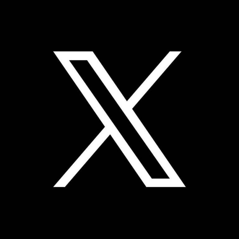 Noul logo pentru Twitter este un „X”. Elon Musk anunţă oficial că simbolul înlocuieşte celebra pasăre albastră. Tweet-urile se vor numi de-acum „x”-uri, spune miliardarul. Ce semnificaţie are pentru el „X”