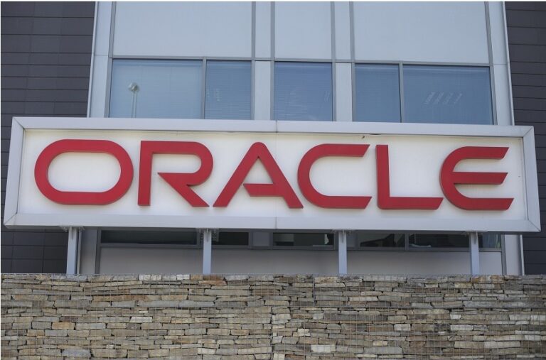 Gigantul american Oracle restrânge cu 40% suprafaţa birourilor sale din România. A plecat din Sky Tower şi eliberează 2 etaje în Floreasca Park