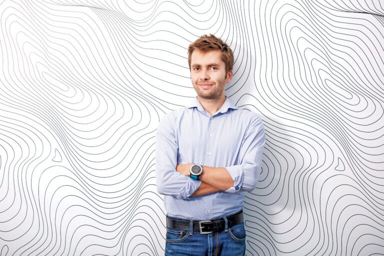 Platforma Freshful by eMAG a înregistrat anul trecut dublarea vânzărilor, cele mai cumpărate produse fiind apa plata, pătrunjelul, bananele şi ceapa verde. ”Pentru 2024 ne aşteptăm de asemenea la creşteri, în condiţiile în care segmentul de online este din ce în ce mai popular”