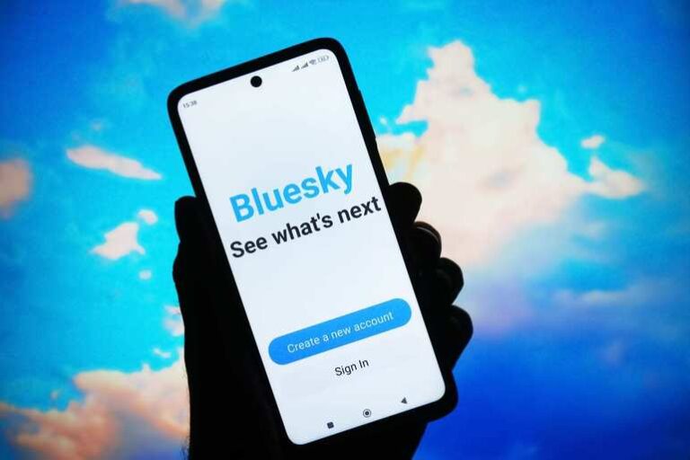 Bluesky a atras 800.000 de utilizatori în prima zi