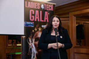 Claudia Nicolae – Gala Ladies 4Tech 2024 -5