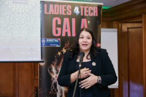 Claudia Nicolae – Gala Ladies 4Tech 2024 -8