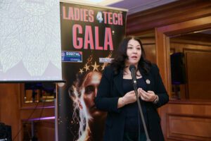 Claudia Nicolae – Gala Ladies 4Tech 2024 -9