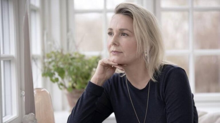 O psiholoagă care sfătuia Meta a demisionat pentru că Instagram ignoră experţii şi nu elimină conţinutul dăunător vieţii