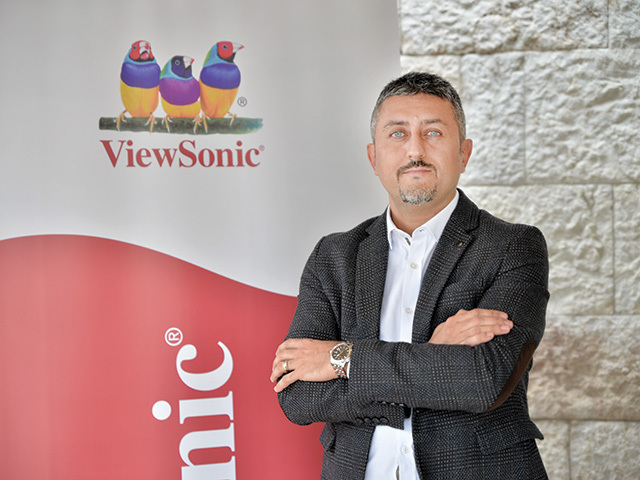 Burak Aydin, director regional, ViewSonic : În primul trimestru al acestui an ne-am crescut vânzările din România cu 40% pe toate gamele de produse. Recent, am semnat un parteneriat cu NOD – cel mai mare distribuitor IT de pe plan local – şi vrem să continuăm să creştem pe piaţa din România