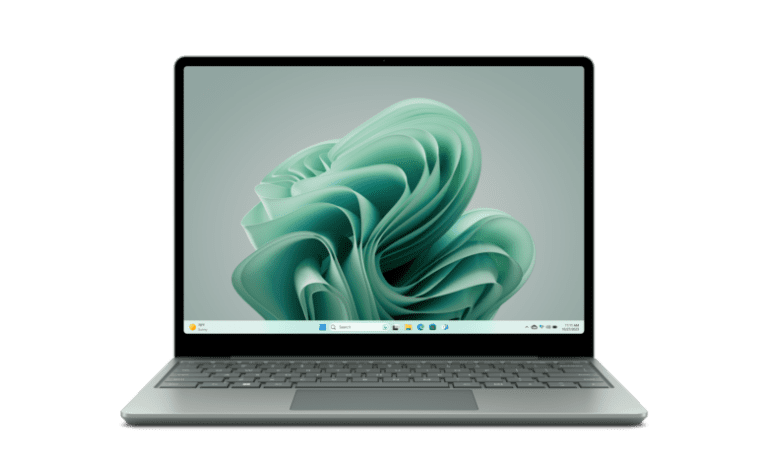 Microsoft confirmă că email-urile directorilor de la vârful companiei au fost accesate de hackerii ruși