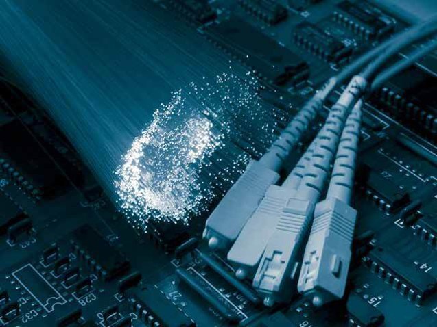 Tranzacţie de 2,3 miliarde de dolari: Nokia cumpără Infinera, un producător de echipamente de comunicaţii prin fibră optică