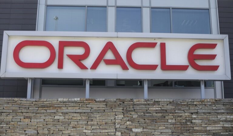 Oracle va investi peste 1 miliard de dolari în AI, cloud computing în Spania