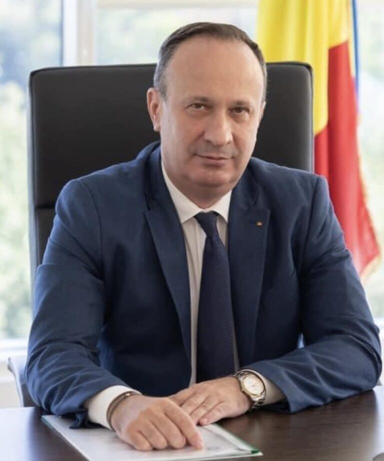 Câciu, apel la ”front comun” pentru digitalizarea ANAF: E complicat să digitalizezi dintr-o dată o astfel de instituţie / Ministrul de Finanţe să aibă un dialog mai amplu / Nu renunţat la digitalizare, că, dacă renunţăm şi de data asta, nu se mai face