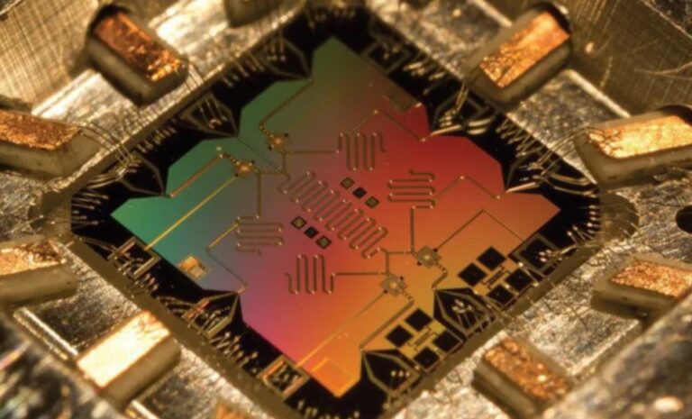 Deși tehnologia nu pare pregătită, tot mai multe țări interzic discret exporturile de computere cuantice