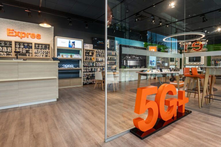 Orange extinde în România serviciul de roaming pentru toți clienții persoane fizice