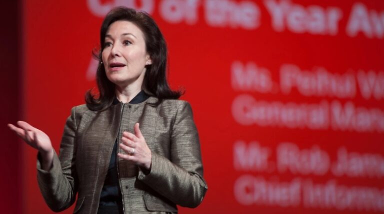 Directorul general al Oracle, Safra Catz, a părăsit consiliul de administrație al companiei Walt Disney