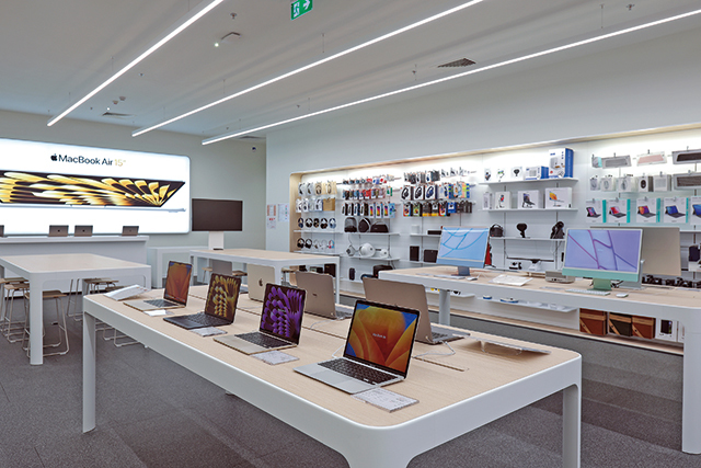 iStyle Retail, cel mai mare lanţ de magazine Apple Premium Reseller din regiune, a numit doi noi administratori. Compania a raportat în 2023 afaceri de 590 mil. lei, cu un profit net de 15 mil. lei şi un număr mediu de 104 angajaţi