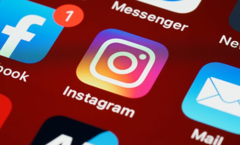 Meta admite că penalizează calitatea imaginii pentru clipurile Instagram cu număr redus de afișări