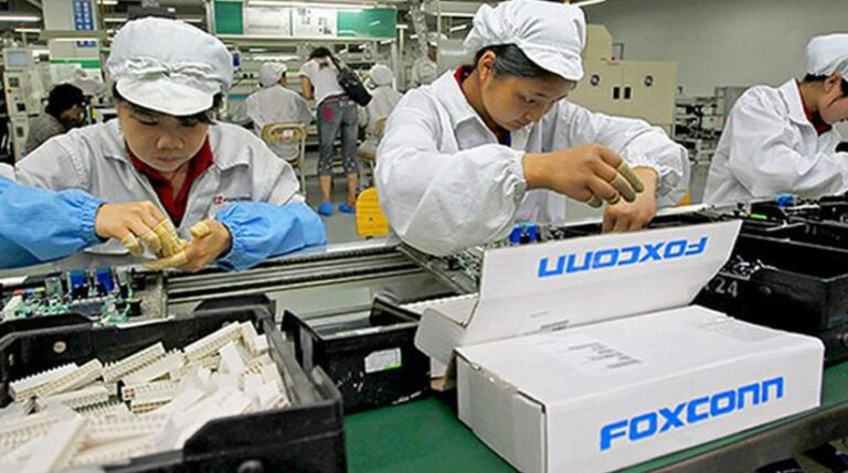 Veniturile Foxconn, cel mai mare fabricant de telefoane Apple din lume, au ajuns în trimestrul 3 la valoarea record 57,3 miliarde de dolari