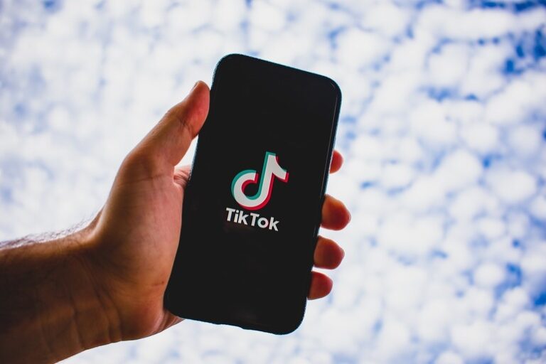 Vicepreședintele ANCOM cere suspendarea TikTok pe teritoriul României