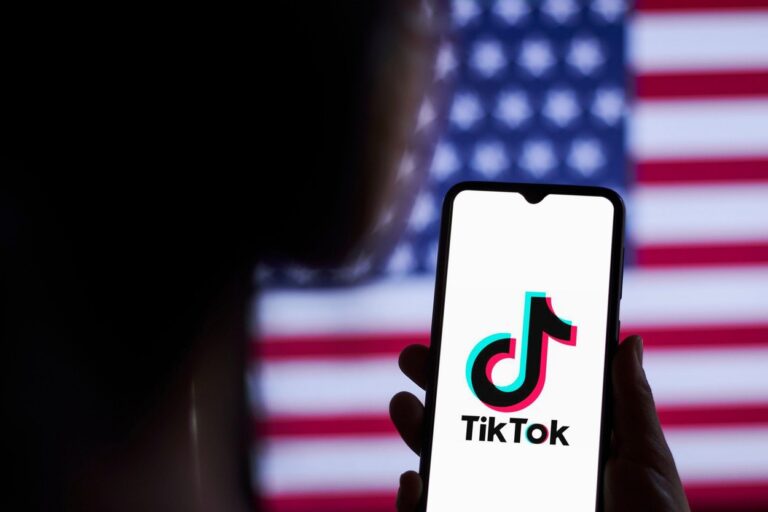 Cine este în spatele RedNote, platforma care preia mare parte din “refugiaţii TikTok” în Statele Unite ale Americii