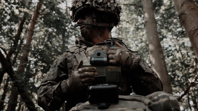 StarC4SYS devine partenerul oficial în România al Sentinel Photonics – acord strategic româno-britanic pentru securitate și apărare