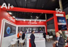 Sesiune foto în standurile MWC Barcelona 2025