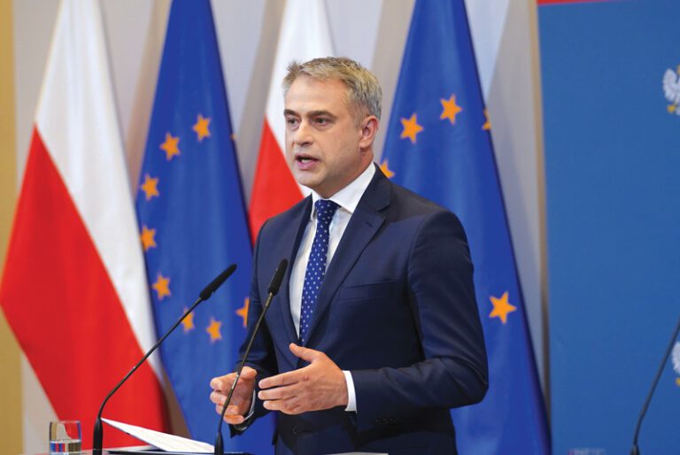 Guvernul polonez vrea să taxeze corporaţiile americane de tehnologie pentru a finanţa dezvoltarea propriului sector tehnologic şi a ajuta media locală. Washingtonul promite că va riposta